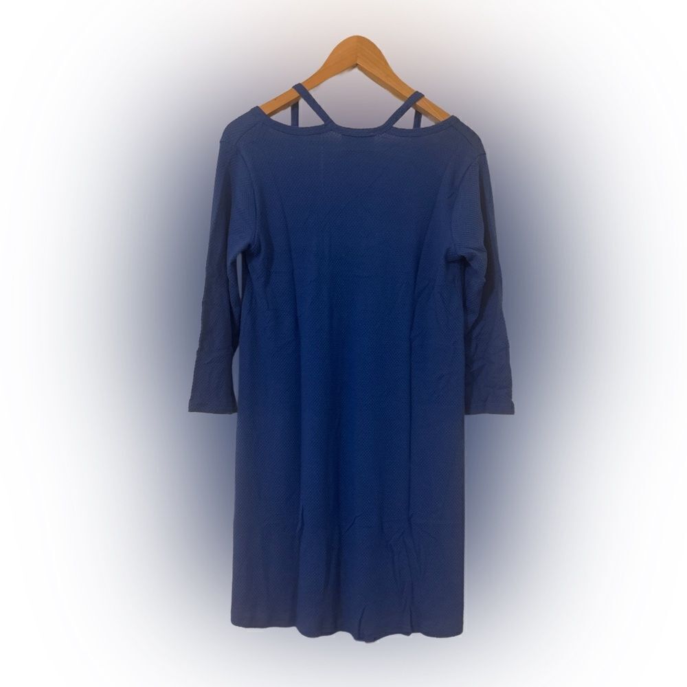 Hayden LA Dress - Picture 2 of 3